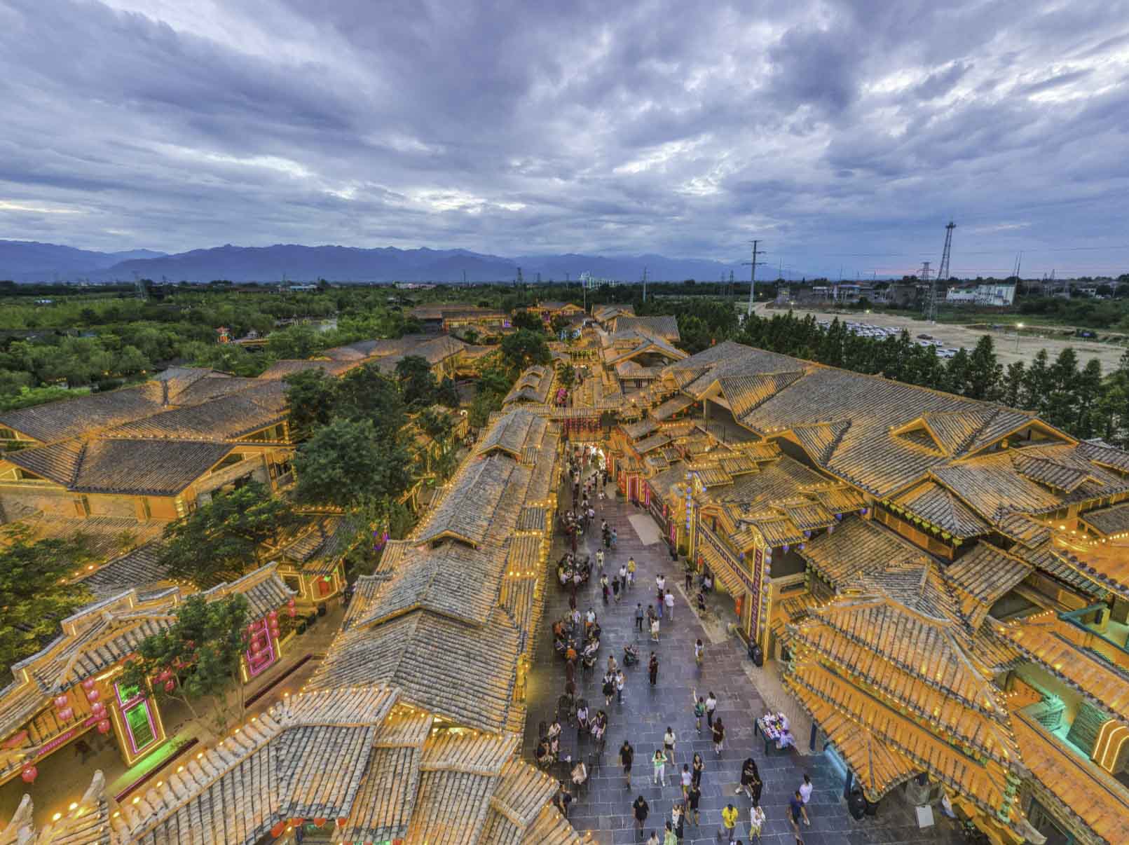 湖北VR全景拍摄中的交互革命：从基础导航到个性化体验的全面解析